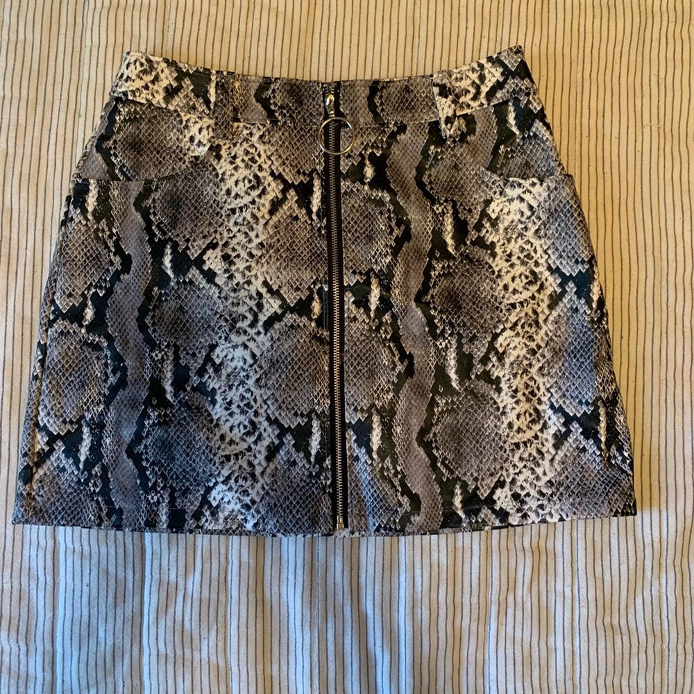 Magnolia south skirt